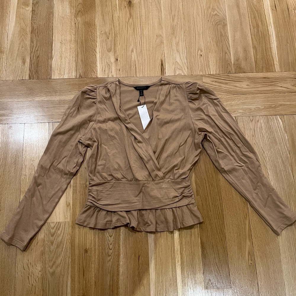 NWT 🏷️ Banana Republic wrap top